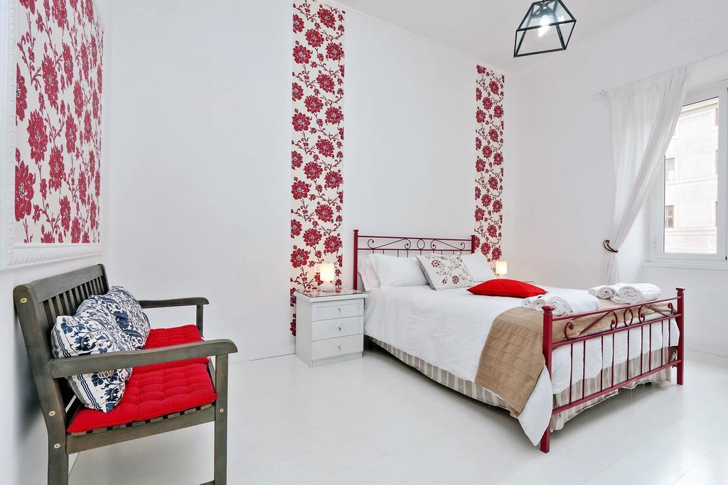 Charming Antonia 300 Mt From Colosseum Appartamento *
